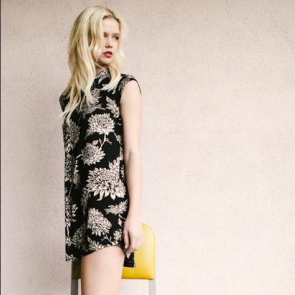 Novella Royal Goldie Dress in Black Dahlia